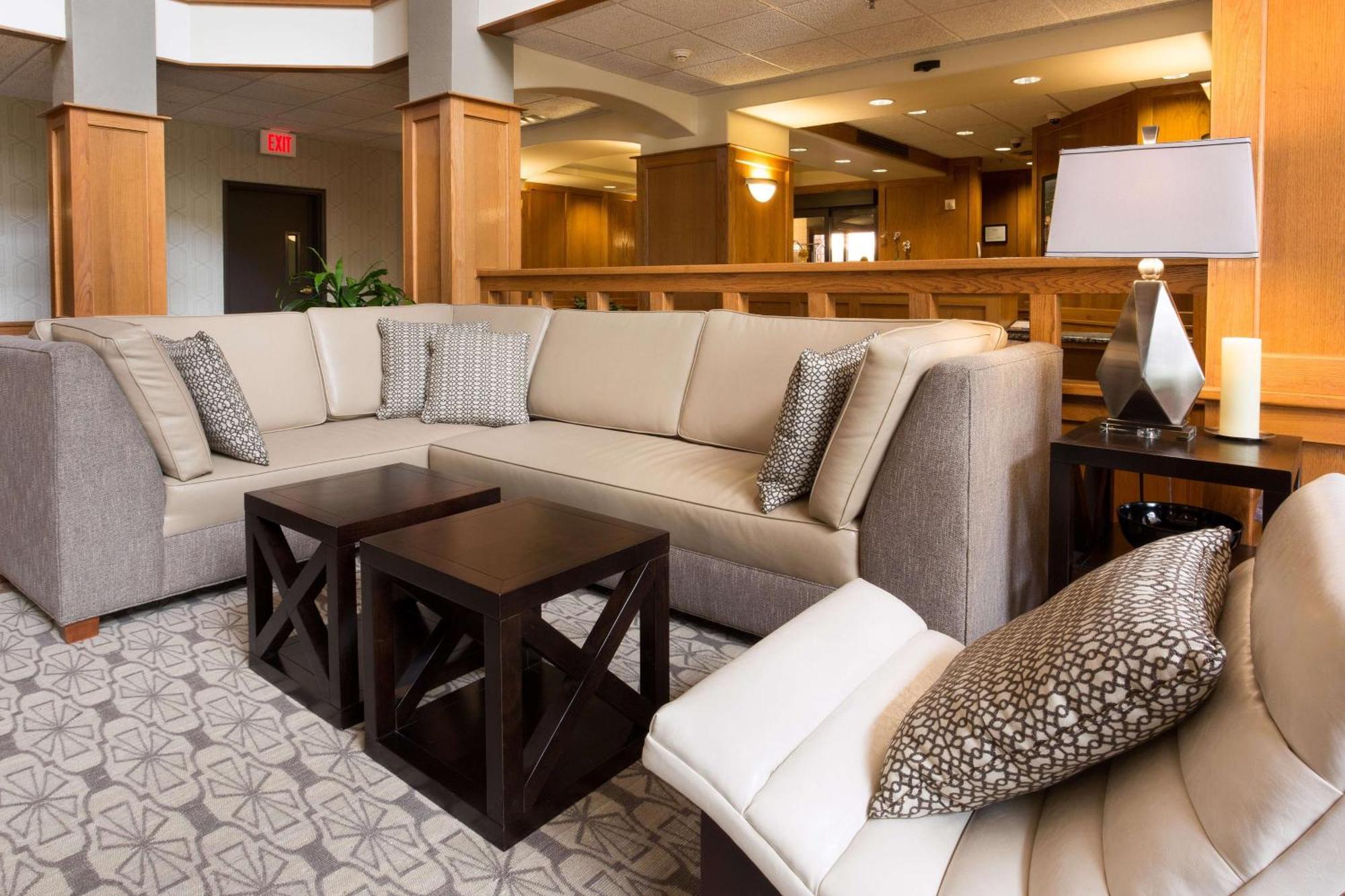 Drury & North Stone Oak Hotel